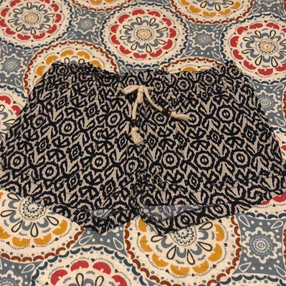 Ikat drawstring shorts